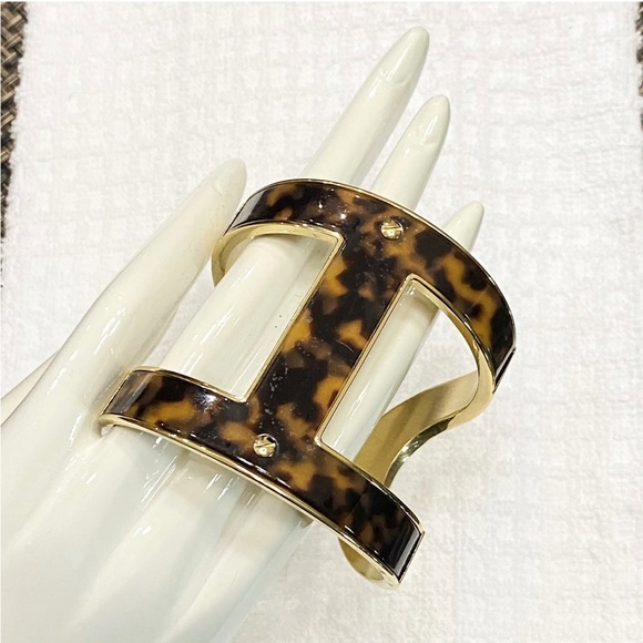 Michael Kors Cuff Bracelet - Picture 1 of 6